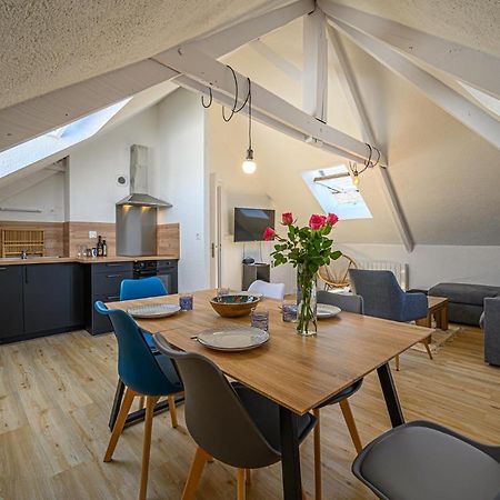 Le Beg Er Lann - Appartement Contemporain Centre Ville サルゾー エクステリア 写真